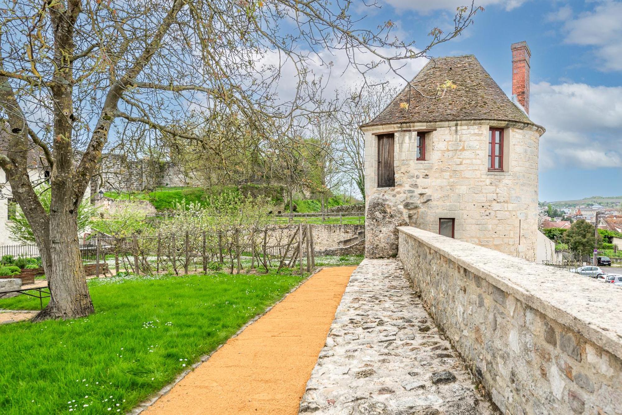 Esope By Kleidos-Ravissant T2 En Plein Centre De Château-Thierry Extérieur photo